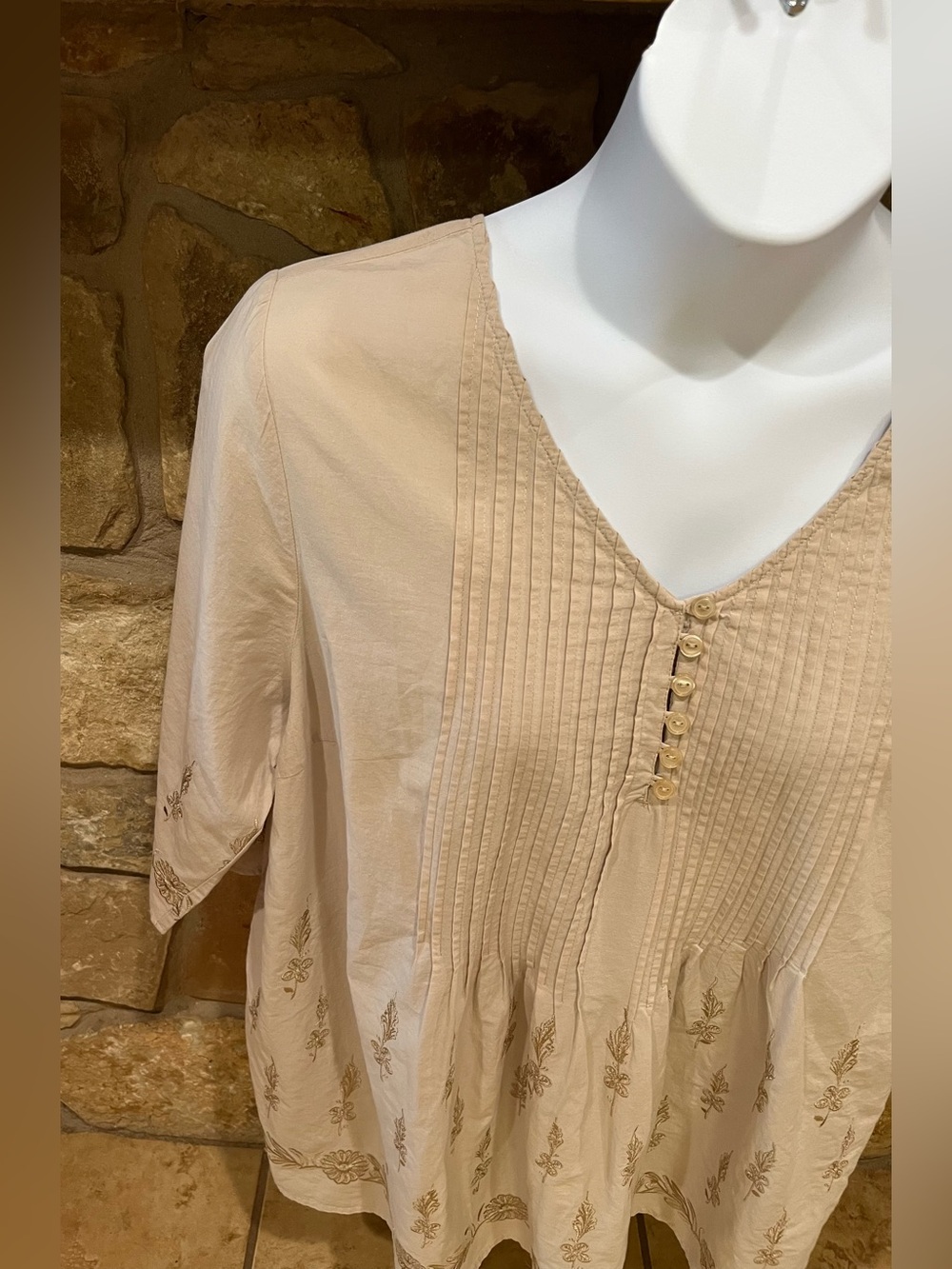 Catherines Light Cotton Blouse 14W/16W Khaki Pleating Buttons Embroidery Detail - Picture 2 of 15
